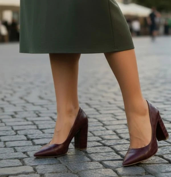 Scarpin Croco Bordô Marsala com Salto Grosso